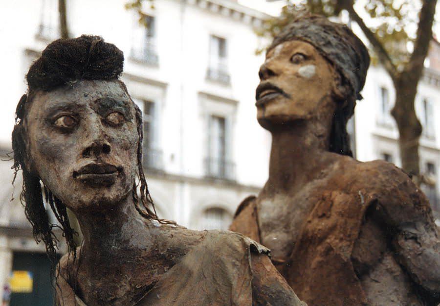 Ousmane Sow visage d'1 femme et 1 homme sculpture monumentale Part.2-Atlaneastro