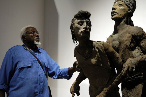 Ousmane Sow et son couple africain sculpture momnumentale Part.3-Atlaneastro