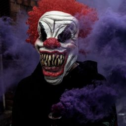 coulorophobie une photo glaàante fumée violette d'un clown Part.1-Atlaneastro