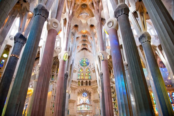 Antonin Guadu la Sagrada Familia vie à l'intérieur Part.3-Atlaneastro